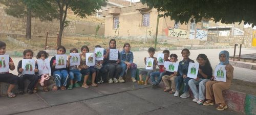 ایستگاه نقاشی  به مناسبت عدیر غدیر خم برای کودکان عضو کتابخانه رودکی میمه